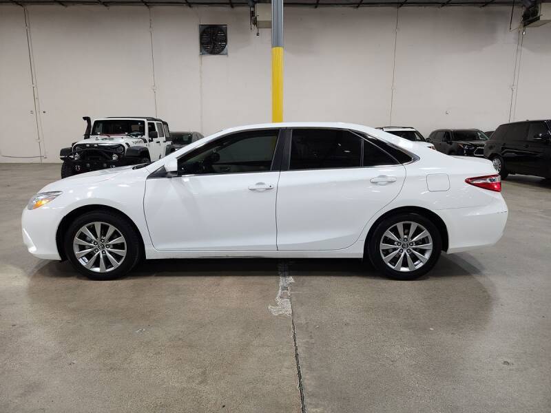 2017 Toyota Camry image 5
