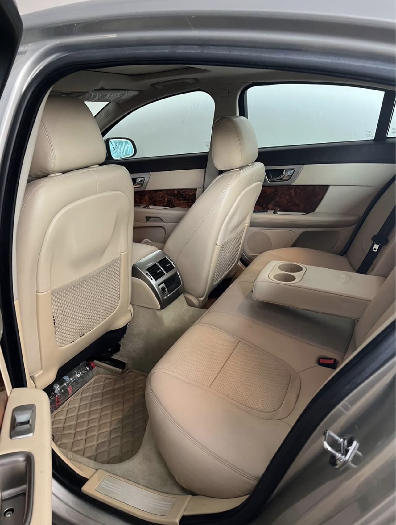 Jaguar XF 2012 V6 Full Option GCC Specs image 3
